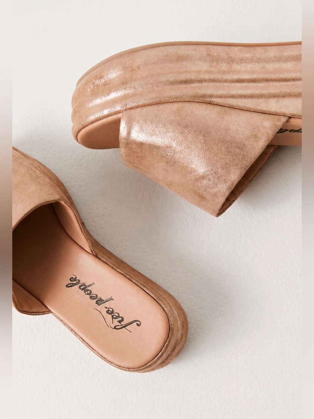 Free People Harbor Platform Sandals Rose Gold Leather Mules Size 38 / US 8 BNWB
